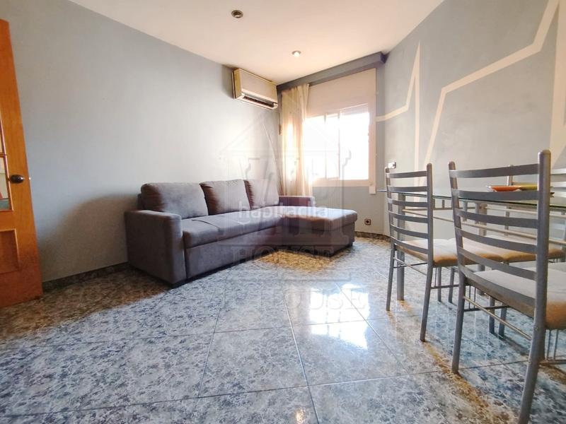 Foto 687ce815-b649-49e9-aa9e-3526f232d9f8. Appartamento in passatge milà i fontanals 19 in Sant Crist Badalona