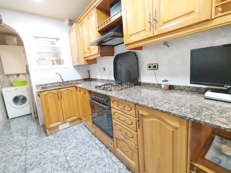 Foto b044019a-a9de-4c1c-abcd-50b3abf332be. Appartamento in passatge milà i fontanals 19 in Sant Crist Badalona