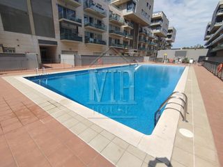 Pis a Passatge del mar d'albor�n 12. Precioso piso de 130m2 construidos, balcon, zona comunitaria, pi