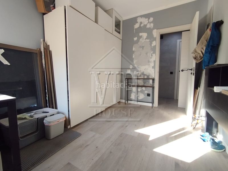 Foto 3f36a6f0-cae8-4162-9af2-f609aafdd27a. Piso en carrer de baldomer solà 138 piso reformado de 3 habitaciones en pep ventura en Badalona