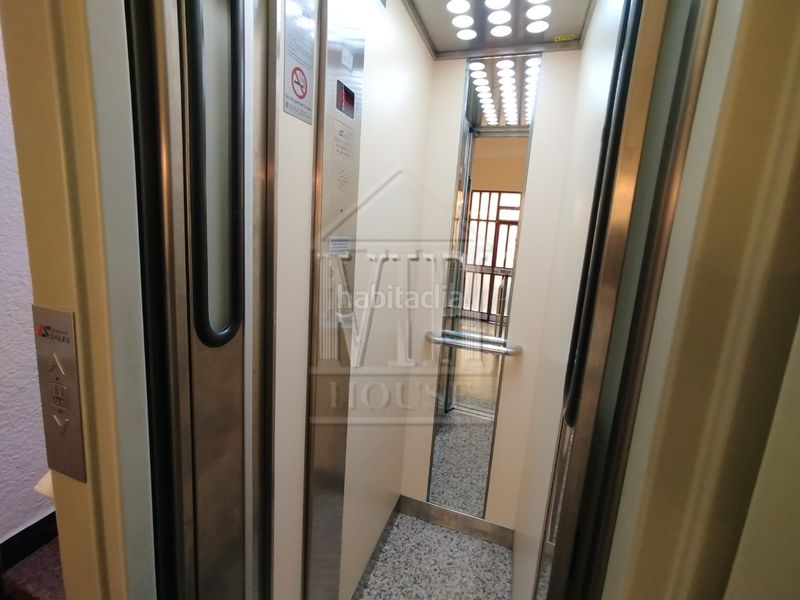 Foto c5edd423-90cb-4d5e-b3e7-c6c7653c4d25. Piso en carrer de baldomer solà 138 piso reformado de 3 habitaciones en pep ventura en Badalona