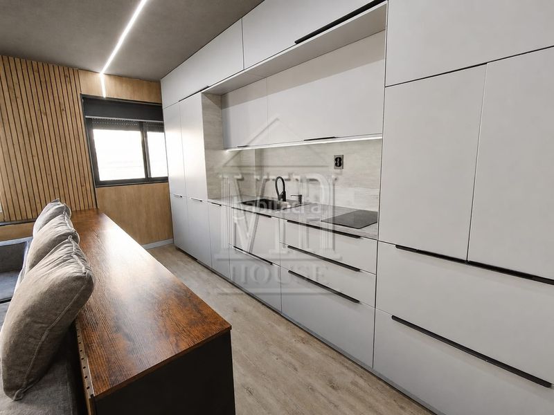Foto dda79461-9f12-4d5c-bf92-bdac34d21e5a. Piso en carrer de baldomer solà 138 piso reformado de 3 habitaciones en pep ventura en Badalona