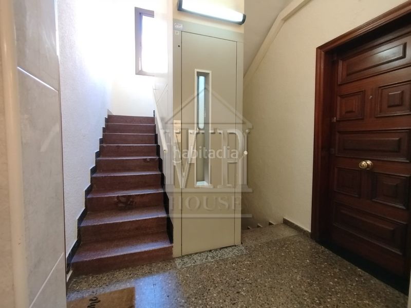 Foto e962a0de-e1f7-4e73-9697-0b6f455370d1. Piso en carrer de baldomer solà 138 piso reformado de 3 habitaciones en pep ventura en Badalona