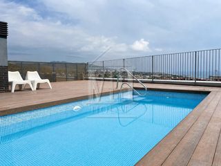 Pis  Carrer pompeu fabra 6. Piso con piscina,  parking, trastero y terraza en montgat