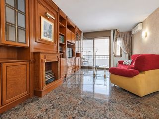 Pis  Carrer del mas mar� 115. Piso en perfecto estado, amplio, luminoso, 3 hab, balcon