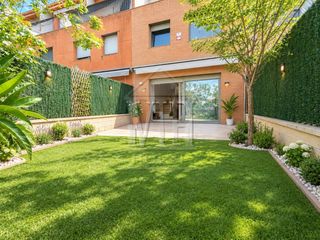 Casa adossada a Carrer minerva 47a. Fantastica casa adosada para entrar a vivir
