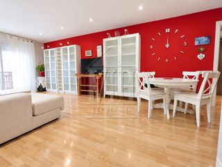 Pis a Rambla de frança 10. Precioso duplex todo reformado