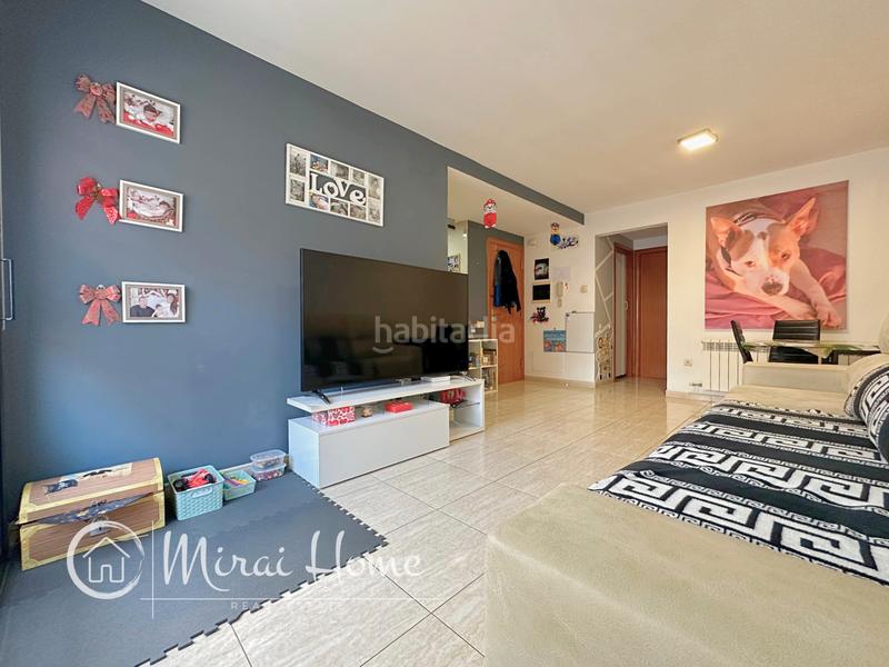 Foto 20348907-1fbd-4a4e-83f5-a24b2c6988ce. Piso  con terraza en venta en Canovelles