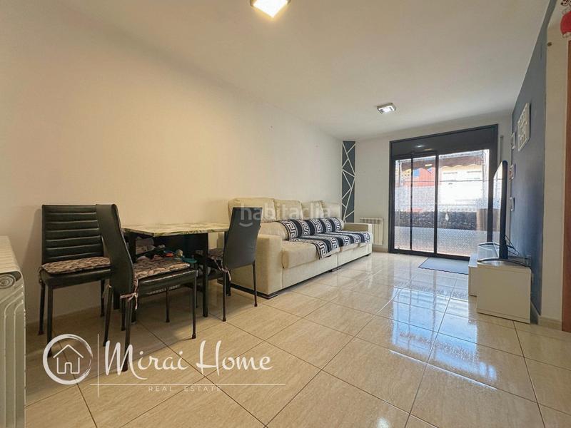Foto 6dc6c650-4084-4cea-b412-c8a6bb941f97. Piso  con terraza en venta en Canovelles