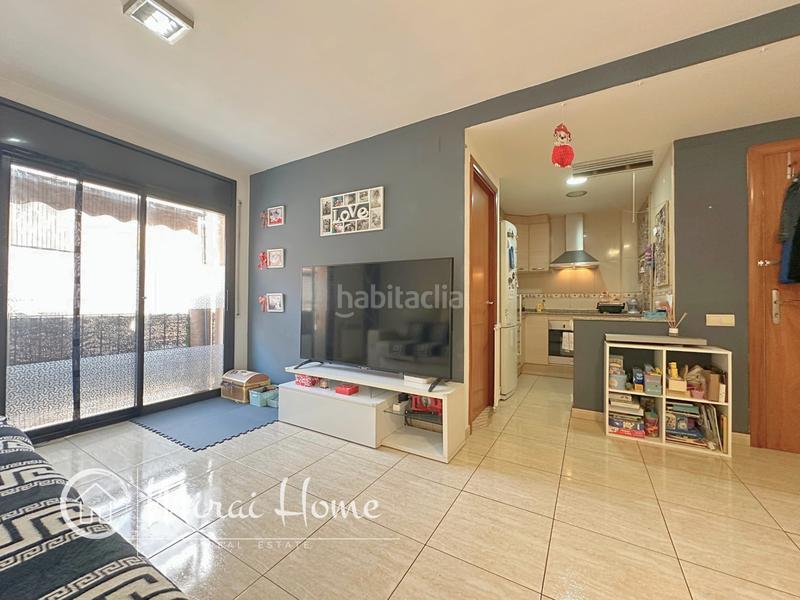 Foto e28f5845-3f4d-430e-9c9c-c93a5899297a. Piso  con terraza en venta en Canovelles