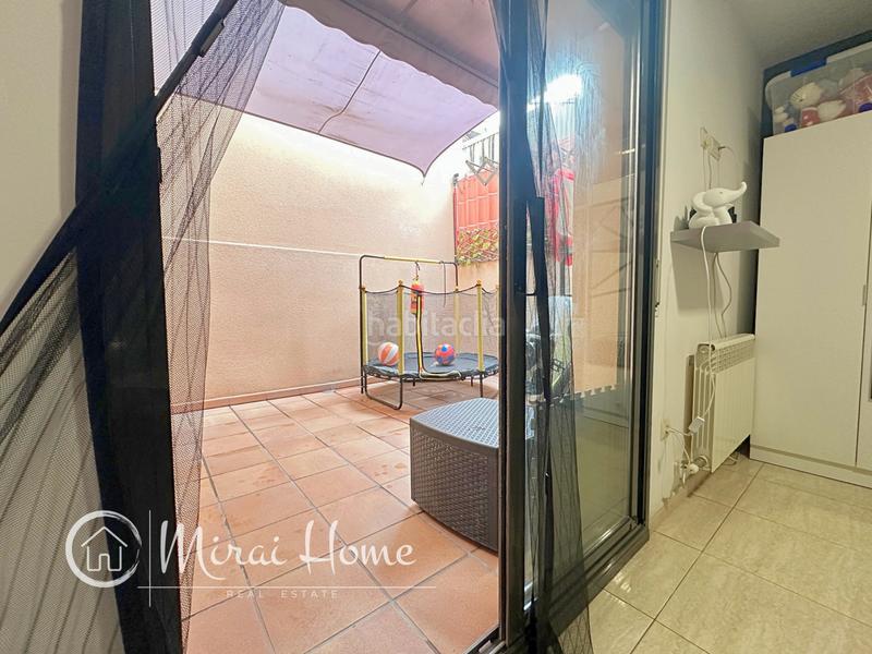 Foto fb82f0e4-9f4e-407d-9faf-385d52529627. Piso  con terraza en venta en Canovelles