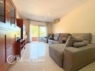 Flat in Tordera. Piso con doble balcón en tordera