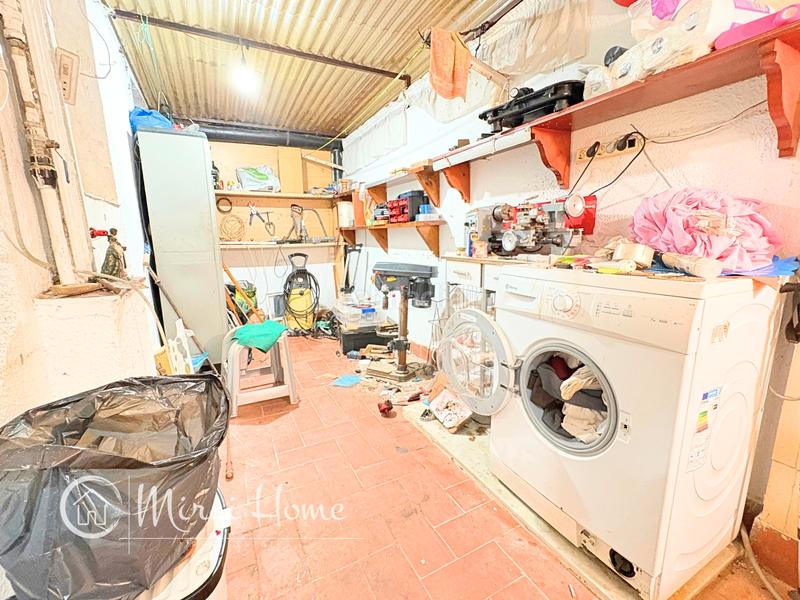 Foto a55f4b71-c97f-42c9-9777-0a33d7f4f060. Erdgeschoss in Canovelles