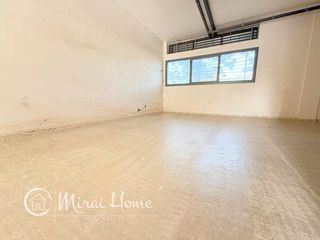 Lloguer Local Comercial a Can bassa. Local comercial en can bassa (granollers)