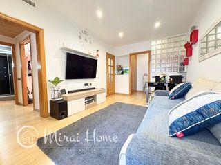 Pis a Campoamor. Piso con ascensor en sabadell