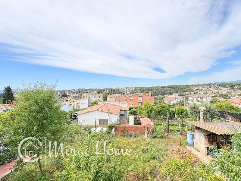 Foto 2dd0c790-5e4b-40f6-8986-e426e0a71634. Casa amb calefacció aparcament a Lliçà d´Amunt