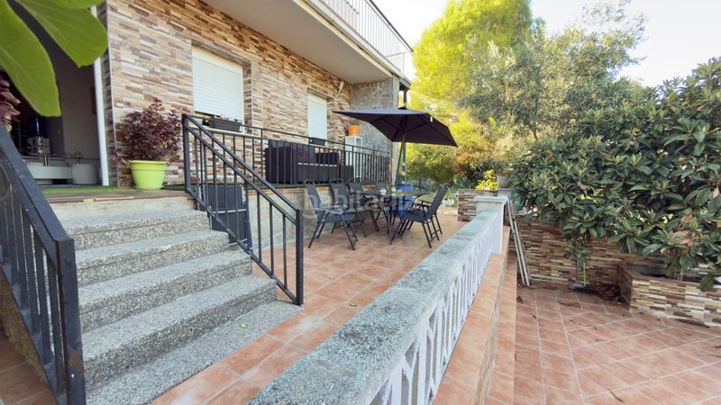 Foto e9facce1-977a-4d58-ac09-a22b8903b6ca. Casa amb xemeneia aparcament a Bigues i Riells del Fai
