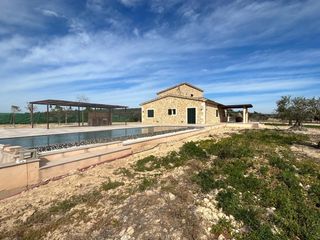 Miete Bauernhof in Porreres. Alquiler de chalet en finca rústica a estrenar.