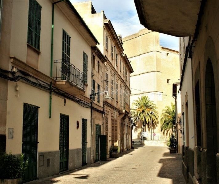 Foto 0abc6f9e-0cf8-4fcd-87f8-664dc41f77a2. Casale in calle major 1 in Porreres