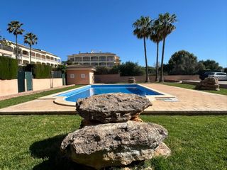 Casa a schiera in Calle llucmajor. Chalet adosado en sa torre en venta