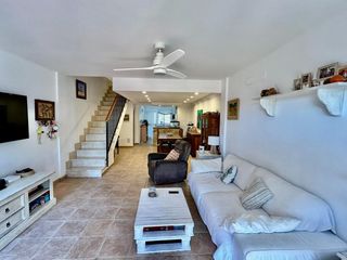 Maison jumelée à Llucmajor Interior. Chalet adosado en sa torre en venta