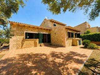 Chalet  Carrer de sa vinyola. Chalet independiente en venta en urbanización el paraiso, sa rap