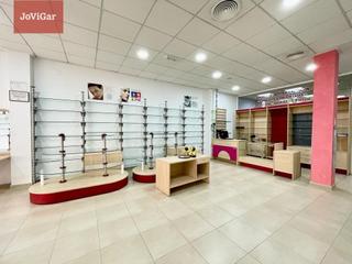 Geschftsraum en Totana. Oportunidad local comercial