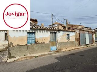 Terreny residencial a Totana. En venta casa solar en el centro de cantareros