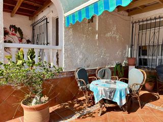 Casa in Playa Grande-Castellar. Encantador dúplex independiente a pasos de la playa en puerto de
