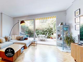 Maison jumelée  N/a. Chalet adosado en barajas