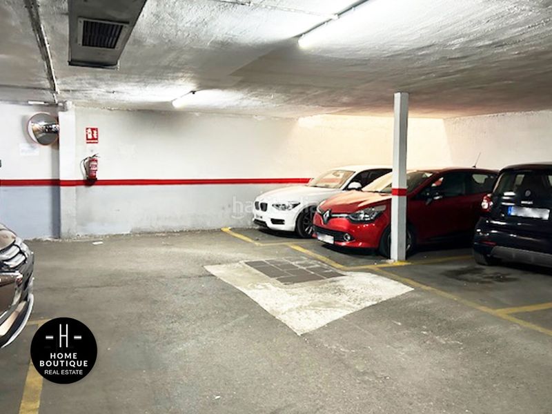 Foto f0f585e8-9b27-4d86-9cd2-8fdd8e5a6dca. Aparcament cotxe a Casco Histórico de Barajas Madrid