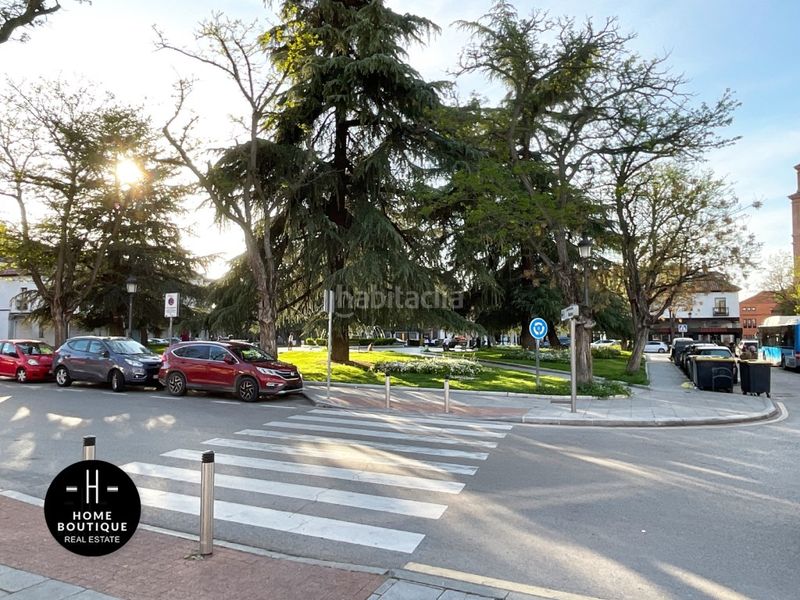 Foto fa5aa8c2-eb9b-498e-ad71-e7dea2cf614a. Aparcament cotxe a Casco Histórico de Barajas Madrid