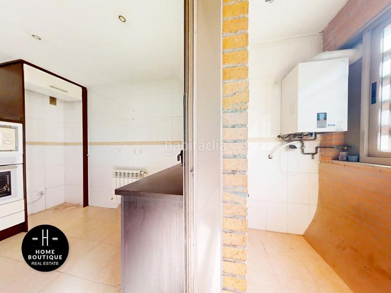 Foto 8c7e8d70-df3b-4b39-8aed-e03108aaaa83. Etagenwohnung mit parking in Dehesa Vieja-Puente Cultural San Sebastián de los Reyes