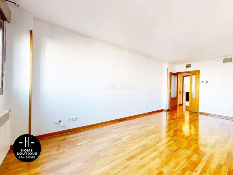 Foto d978cd8c-61a5-4522-99ae-7af42bb69d08. Etagenwohnung mit parking in Dehesa Vieja-Puente Cultural San Sebastián de los Reyes