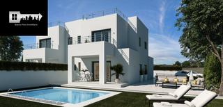 Xalet a La Marina. Chalet en natura pinet, la marina!!!  653.000  iva