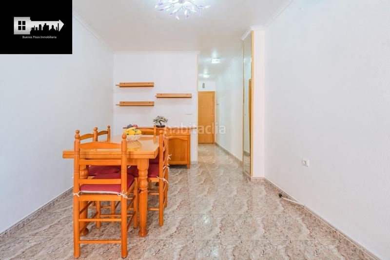 Foto 5405b6d4-de5e-4402-9460-4d05e30d2f2c. Etagenwohnung mit parking in Las Piscinas Naturales Torrevieja