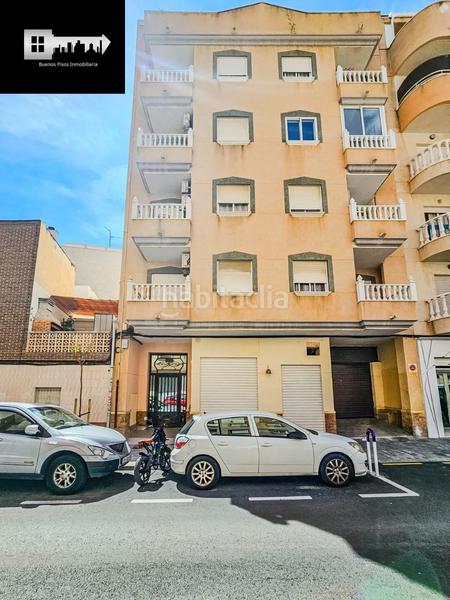 Foto 58ec26de-e2d7-489f-9f3c-b3cdcb3e6cb3. Etagenwohnung mit parking in Las Piscinas Naturales Torrevieja