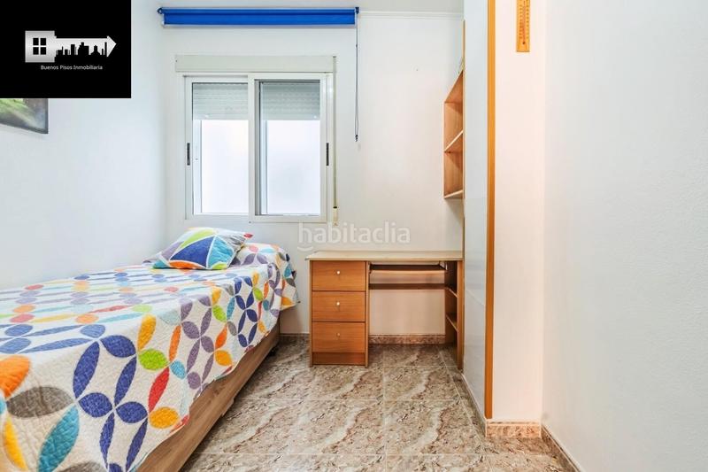 Foto d24345d5-048b-49dd-8fc4-ca9132188b58. Etagenwohnung mit parking in Las Piscinas Naturales Torrevieja