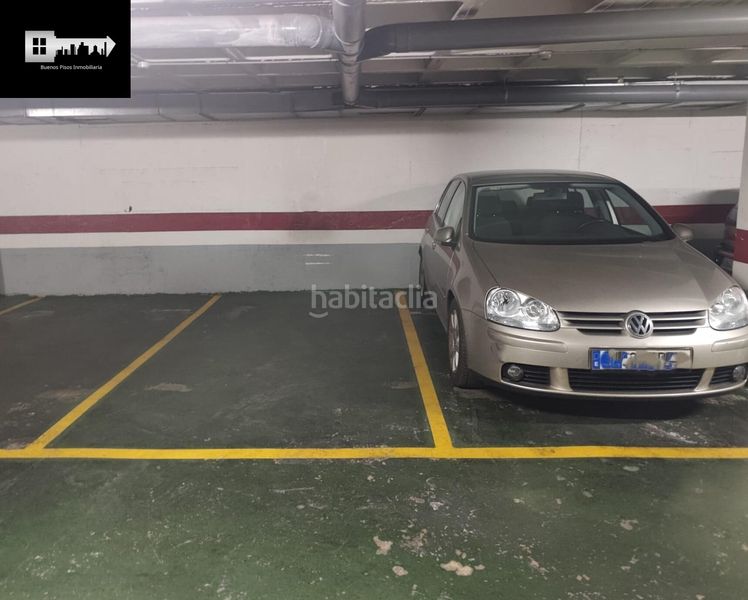 Foto cca18193-c5af-4342-a848-1575e89dbf6c. Autoparkplatz in Benalúa Alicante