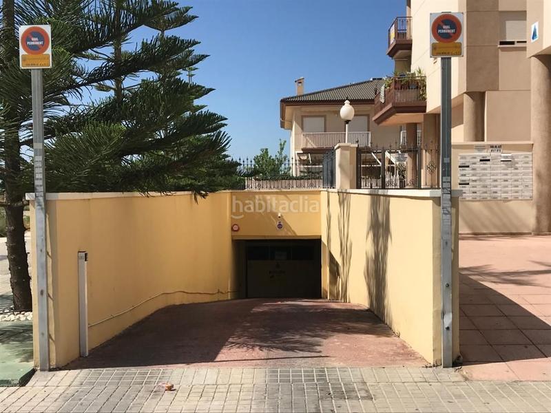 Foto cf6cd1d7-3f30-443e-b799-e231410980d3. Alquiler parking coche alquiler plaza de garaje zona campo de futbol en Elche / Elx