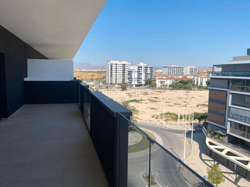 Foto 9288e10b-9e55-49aa-9697-f4413c64a3dc. Appartement dans avinguda del travalón 4 dans El Travaló - Martínez Valero Elche / Elx