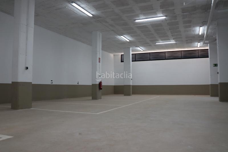 Foto 45a8ad92-b5b1-4c02-923c-0fc81de2de77. Lloguer local comercial a avinguda del travalón 6 a Elche / Elx