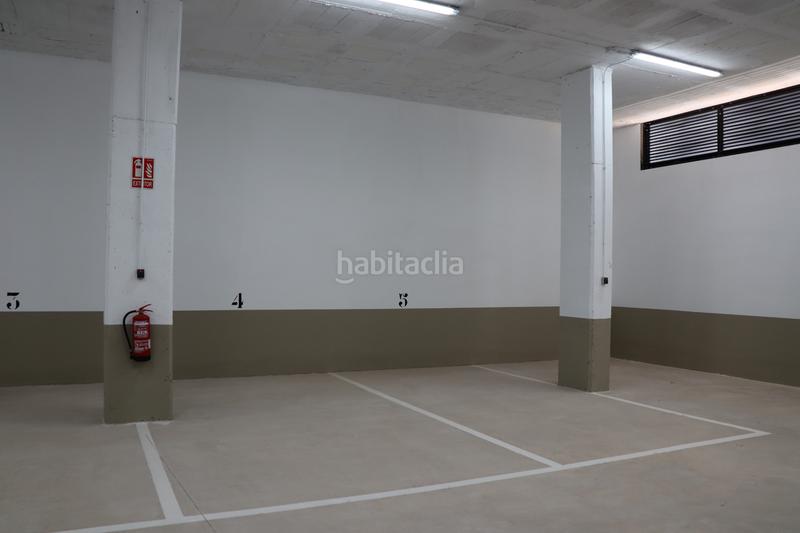 Foto 7d8d17e7-3a6f-42a6-bc72-4ccc53416ff6. Lloguer local comercial a avinguda del travalón 6 a Elche / Elx