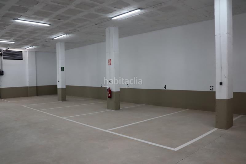 Foto b376a292-10c2-485c-97b5-df191a784610. Lloguer local comercial a avinguda del travalón 6 a Elche / Elx