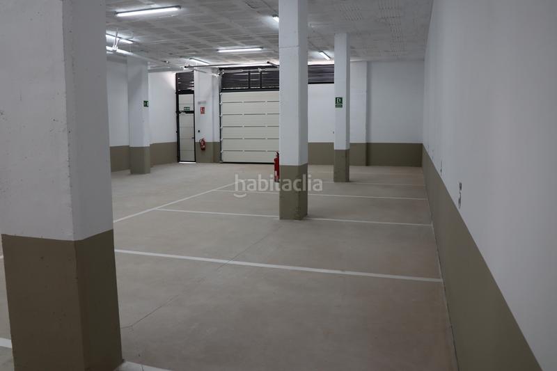 Foto c05408ee-b6ed-4709-aaee-c169e9b74f79. Lloguer local comercial a avinguda del travalón 6 a Elche / Elx