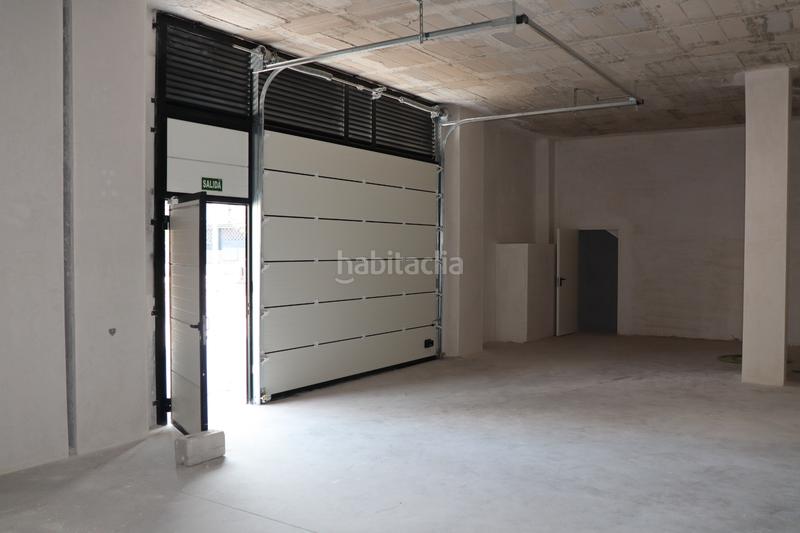 Foto 10ca622b-3859-4c8c-b984-1ec47b98b42a. Affitto locale commerciale in avinguda del travalón 6 in Elche / Elx