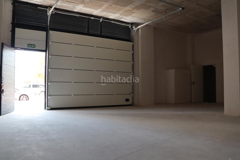 Foto 8efbf4fc-2c7c-4fa0-a0ea-3e9e75080f87. Location local commercial dans avinguda del travalón 6 dans Elche / Elx