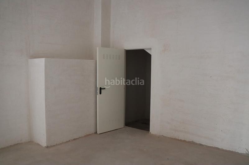 Foto 9c9d89ce-c189-4ecc-a5d2-28fddda20f12. Location local commercial dans avinguda del travalón 6 dans Elche / Elx