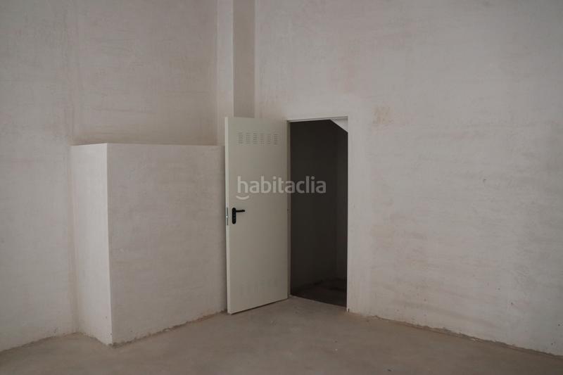 Foto 3d04decc-1d9f-427d-b6b4-afae3da255c3. Rent business premise in avinguda del travalón 6 in Elche / Elx