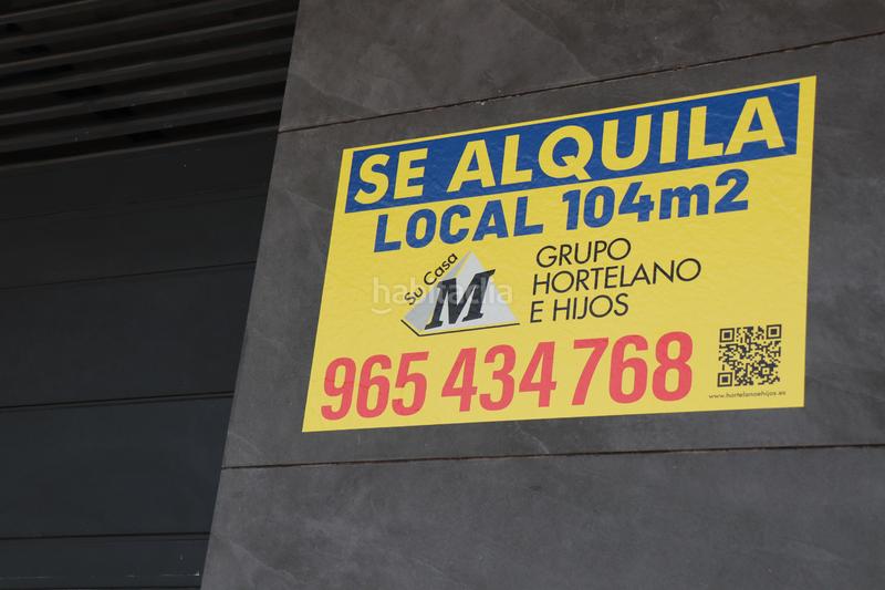 Foto d28c4739-08ee-46d7-b2df-d96d9e84fe64. Rent business premise in avinguda del travalón 6 in Elche / Elx